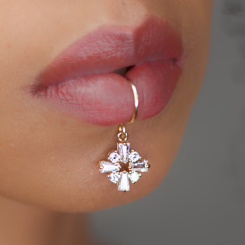 Luxury Gold Color Flower Shape – Body Jewelry Quality recenzja i cena