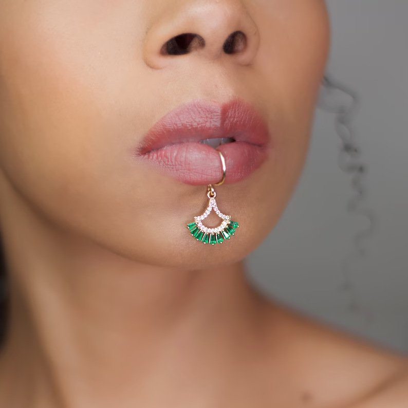 Luxury Gold Color Flower Shape – Body Jewelry Quality recenzja i cena