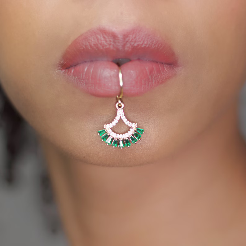 Luxury Gold Color Flower Shape – Body Jewelry Quality recenzja i cena